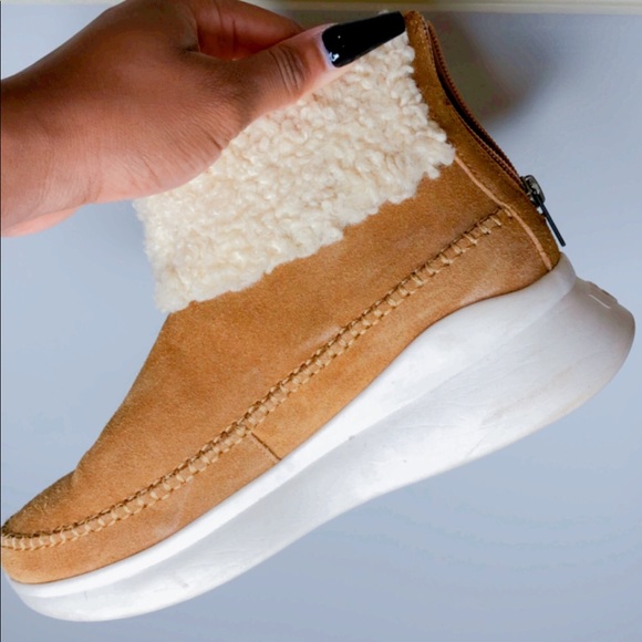 COPY - Ugg Sneaker Boots - Picture 2 of 5